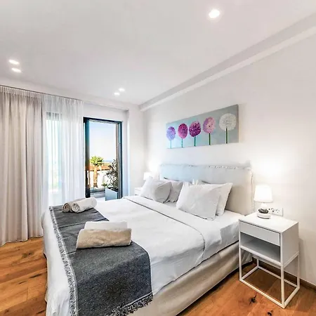 Villa Kamelia 3 *